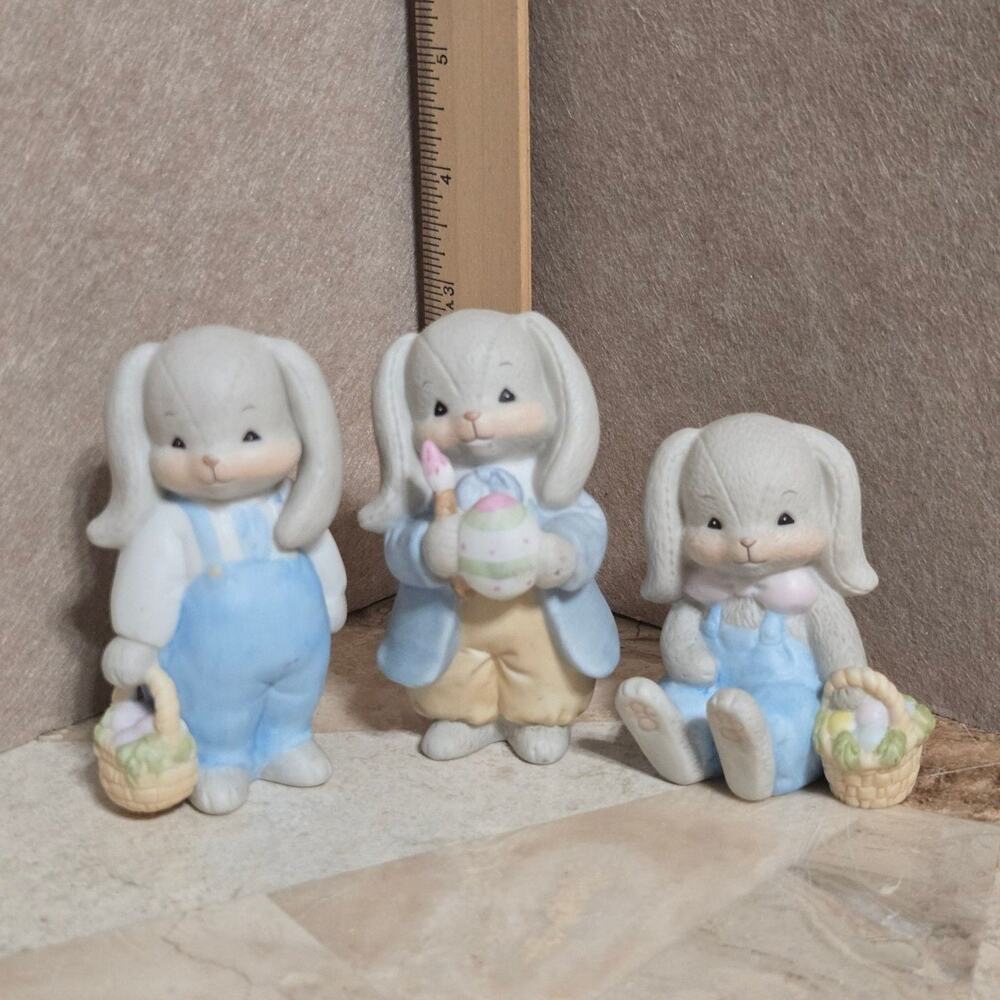 Enesco Lucy Rigg Rosie & Me 3 Assorted Porcelain Bunny Figurines Box & Tag Egg